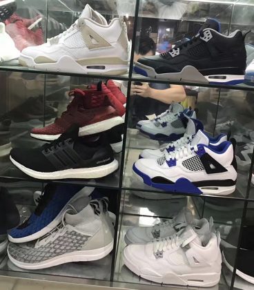 Nike Black High Tops For Men UK Outlet Women Nike Air Max 2012 UK Outlet