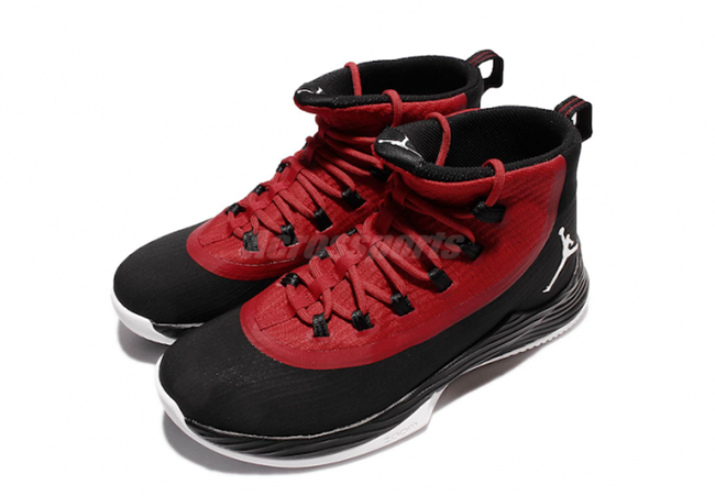 Jordan Ultra Fly 2 in Black and Gym Red