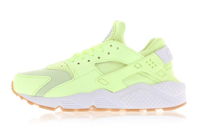 Nike Air Huarache Barely Volt