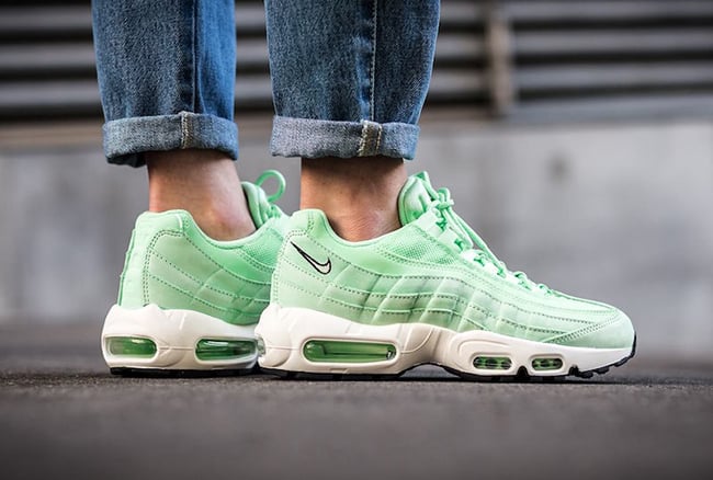 mint green 95s