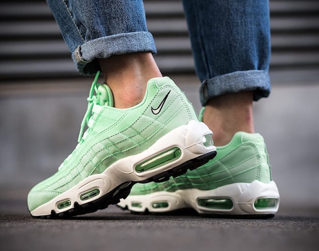 air max 95 fresh mint on feet