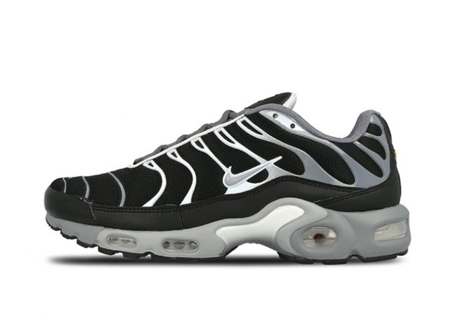 air max plus black silver