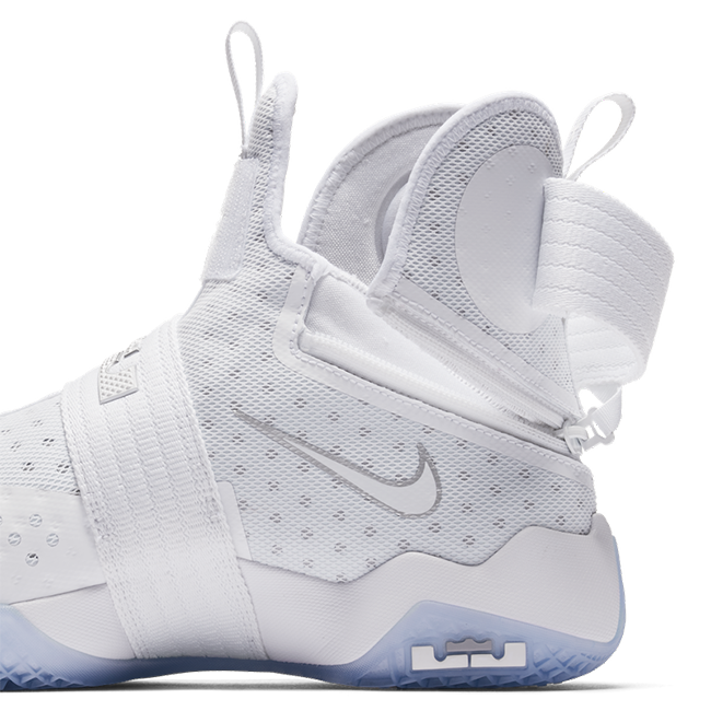 Nike LeBron Soldier 10 FlyEase White Silver