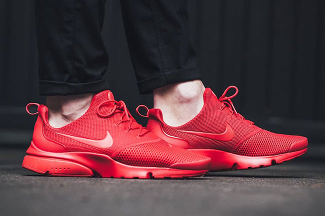 triple red nike