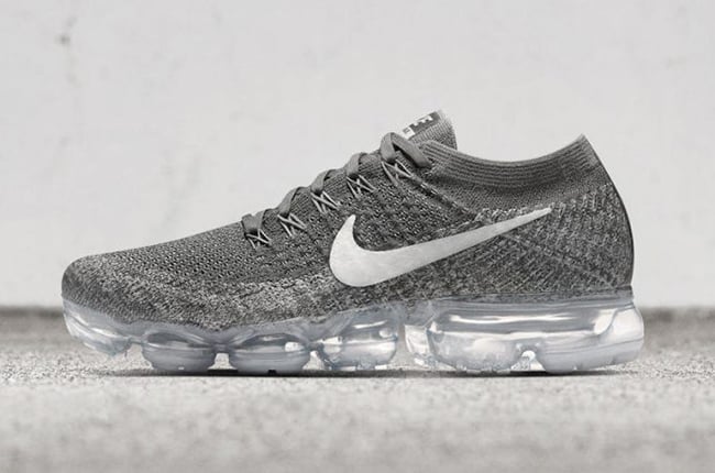 Asphalt Nike Air VaporMax