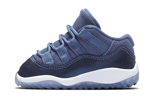 Blue Moon Jordan 11 Low Retro