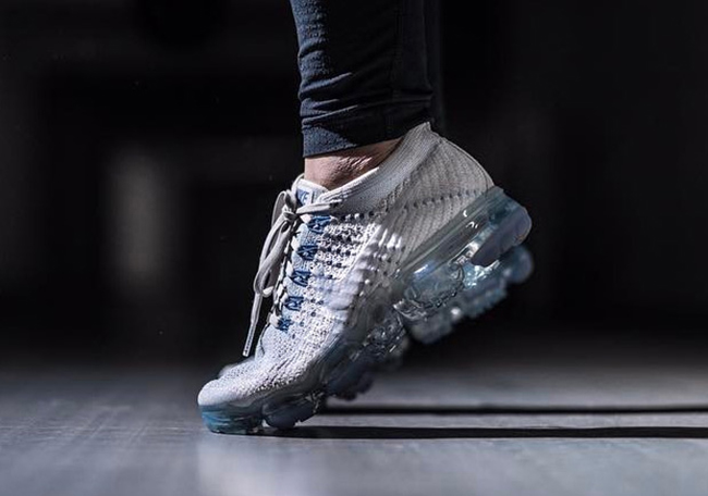 Nike Air VaporMax White Blue