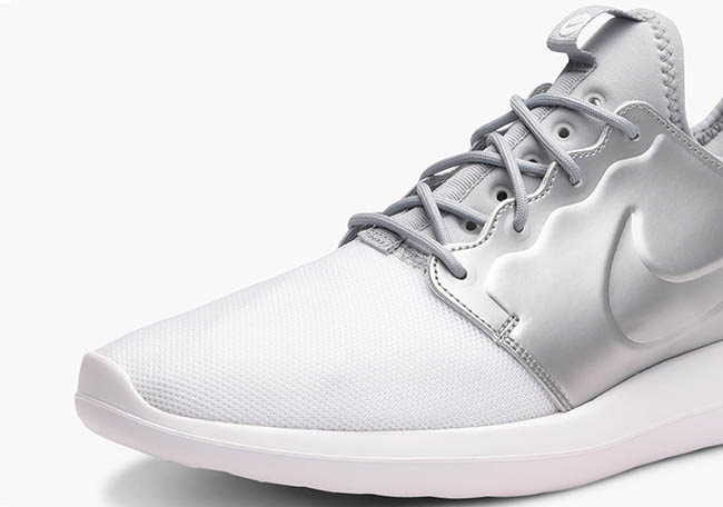 Nike Roshe Two Metallic Silver