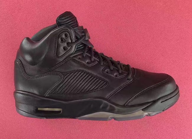 triple black air jordan