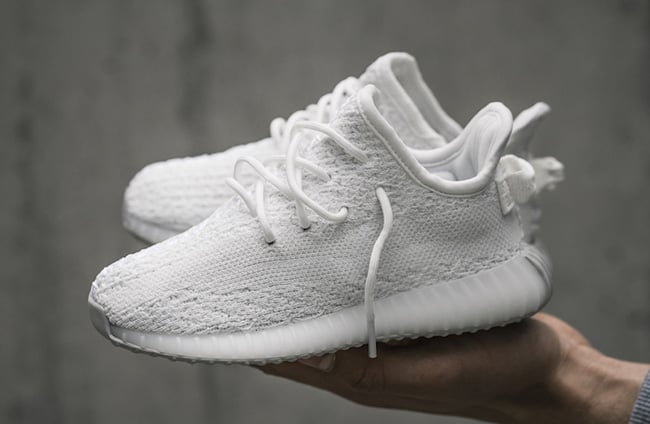 yeezy 350 cream white on feet