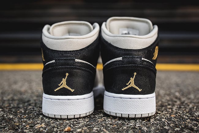 Air Jordan 1 Mid Light Bone Metallic Gold