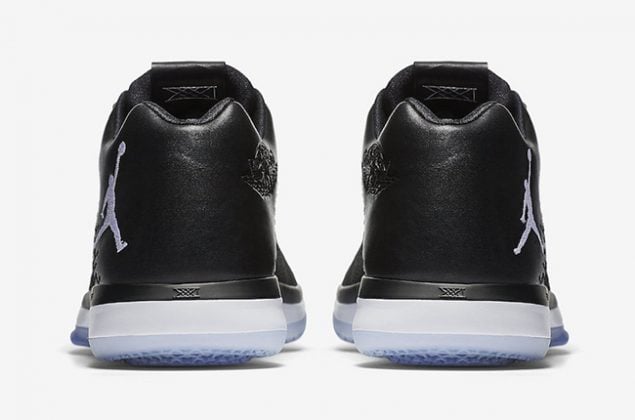 Spiderman Shoes In Phone Posits 2013 Air Maxes