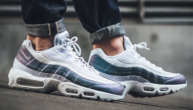 air max 95 black on feet