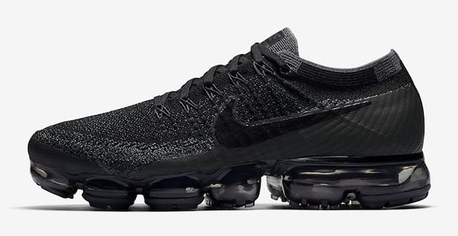 Nike Air VaporMax Triple Black 849558-007