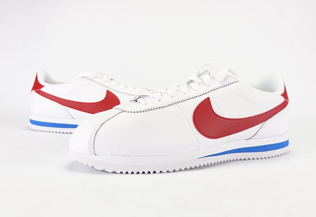 nike cortez red on feet