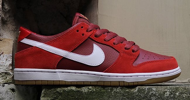 Nike SB Dunk Low Red Gum