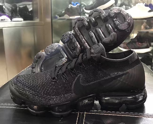 nike vapormax triple black price