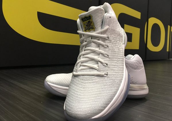 Nike Dunk Sb Melvins White Jordans Dark Blue Patent Leather