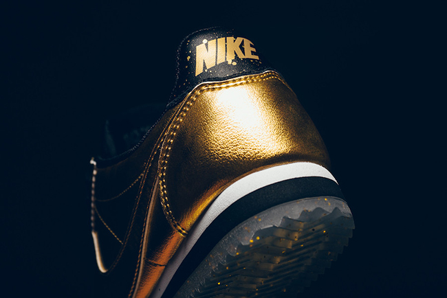 Nike Cortez Metallic Gold