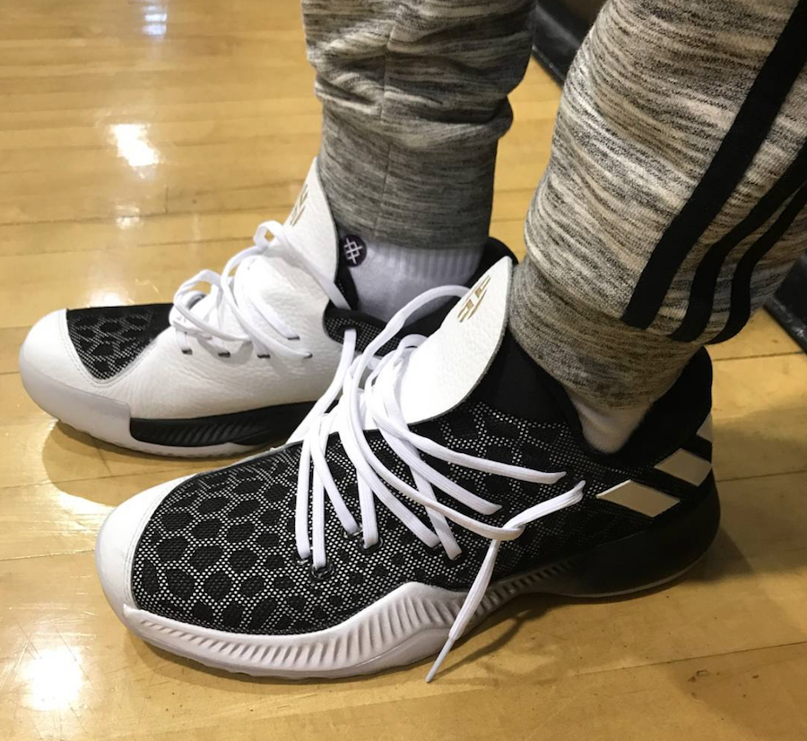 harden signature shoe