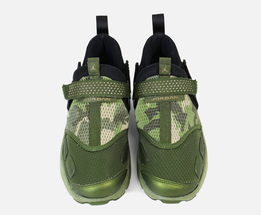 Jordan Trunner LX Camo