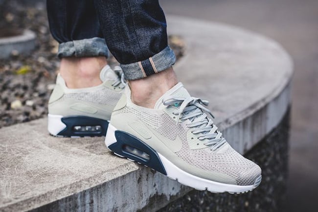 nike air max 90 ultra 2.0 flyknit triple white