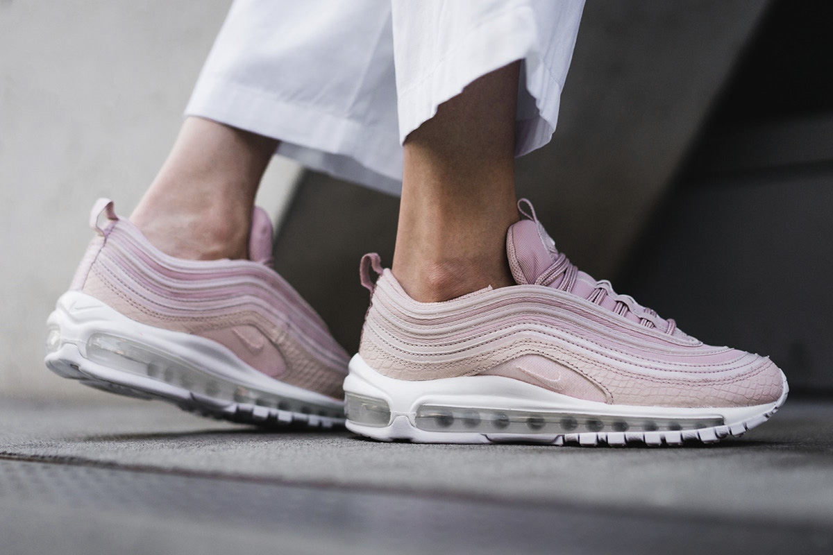 nike air max 97 all white on feet