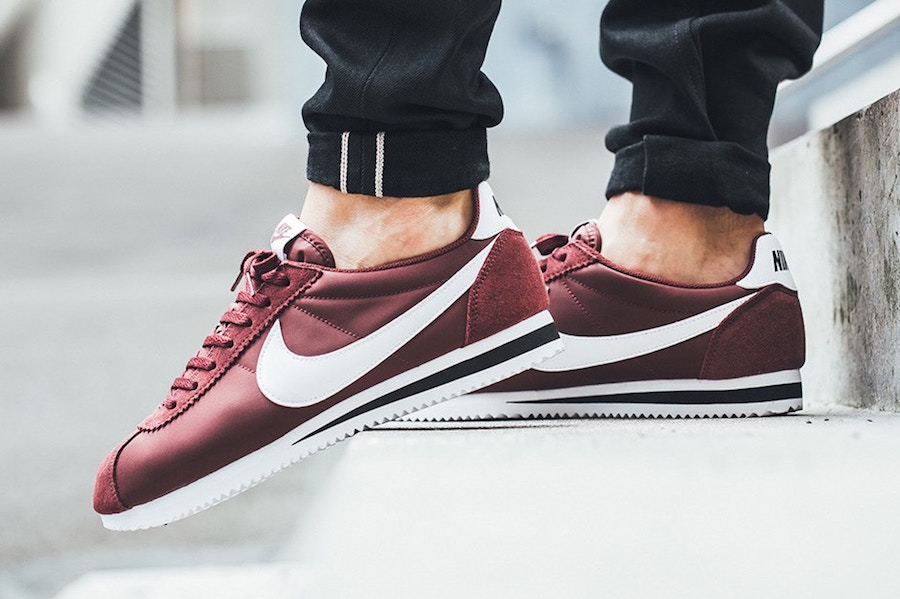 Nike Cortez Dark Team Red