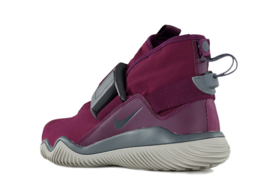 NikeLab 07 KMTR Bordeaux