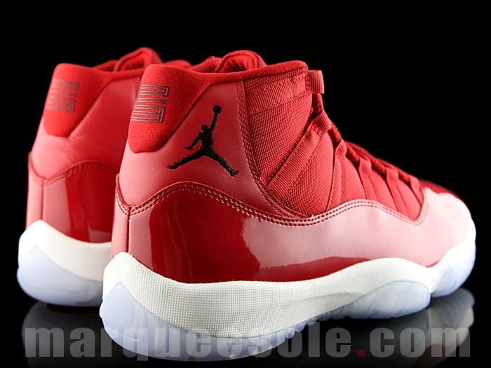 gym red jordans 11