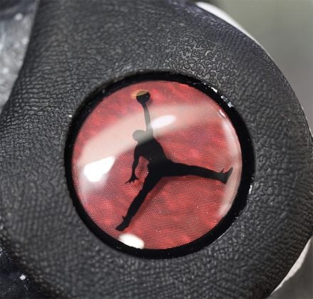 Jordan Retros 3 Nike Air Max Lebron Viii