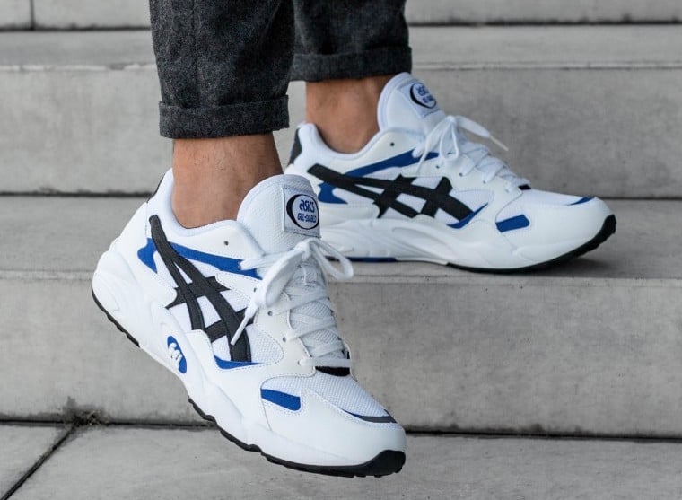 asics blue and white