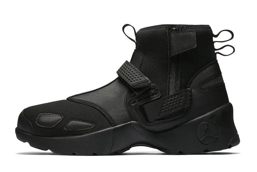 Jordan Trunner LX High Black