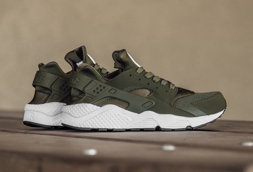 khaki nike huaraches