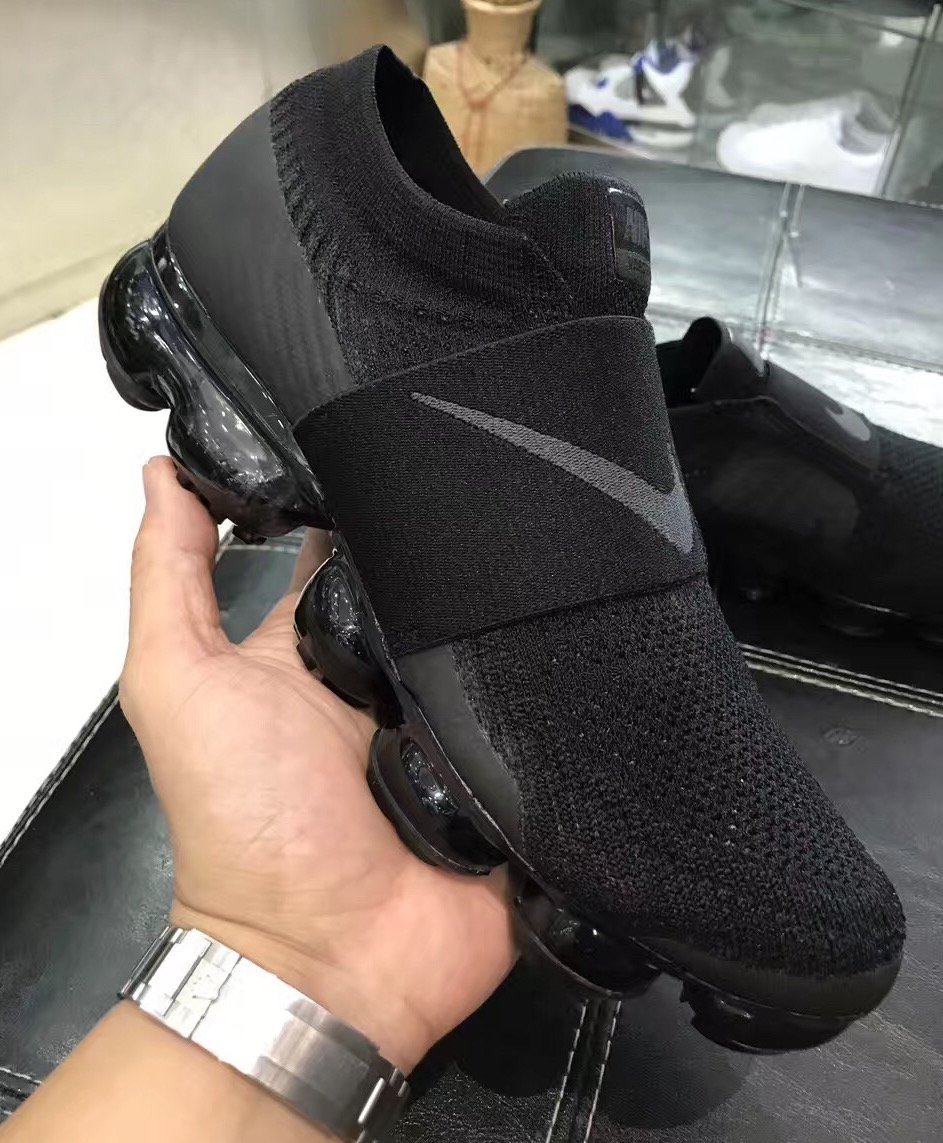 vapormax black strap