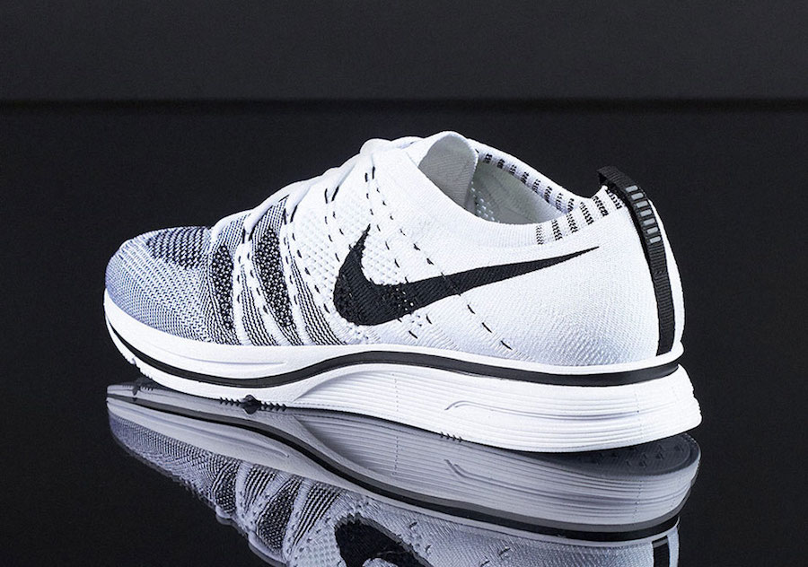 Nike Flyknit Trainer OG Nike SNEAKRS App Heat Wave Restock