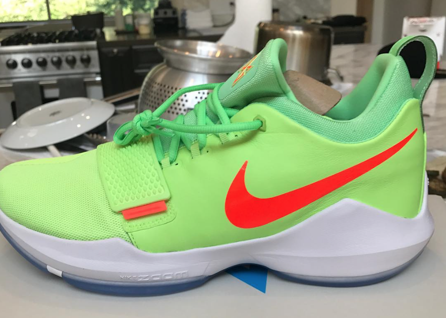 Nike PG 1 Green Crimson Grinch