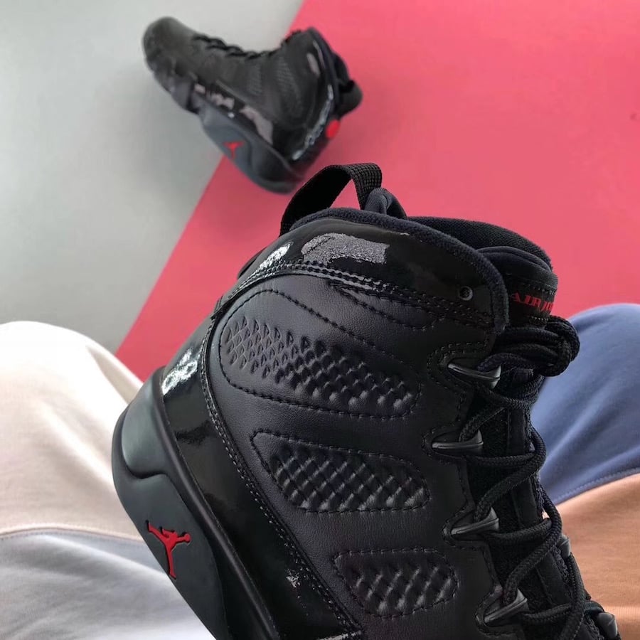 Bred Jordan 9 302370-014