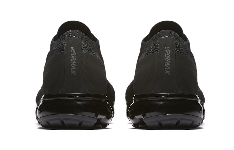 Nike Air VaporMax Triple Black