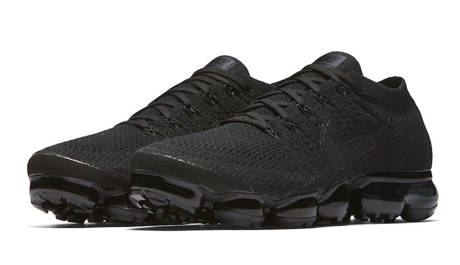 Nike Air VaporMax Triple Black