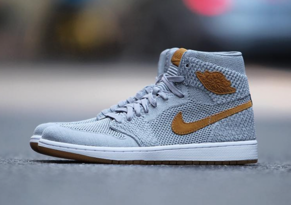 Air Jordan 4 Premium Light Bone Air Jordan 11 Xi Retro Low White Black