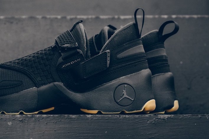 Jordan Trunner LX ‘Black Gum’