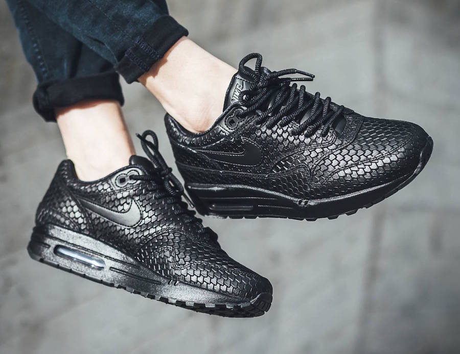 Nike Air Max 1 Black Scale