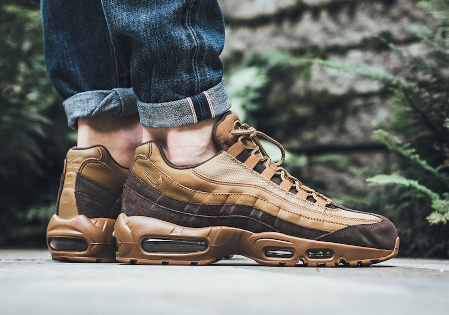 air max 95 cosmic clay on feet