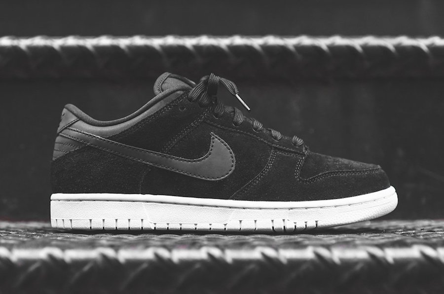 nike dunk low suede