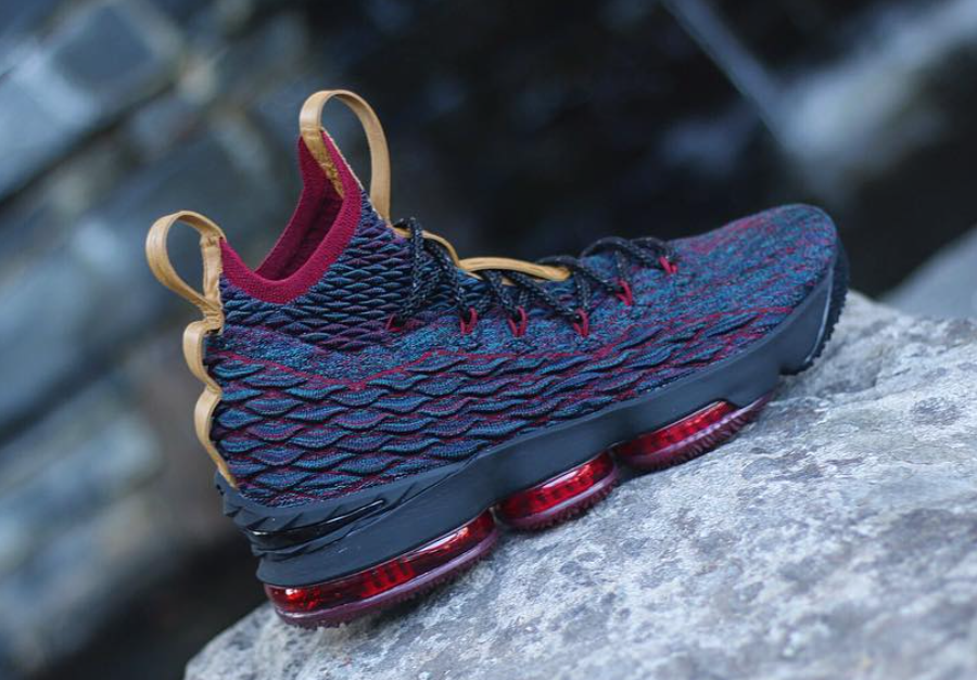 lebron 15 red and grey