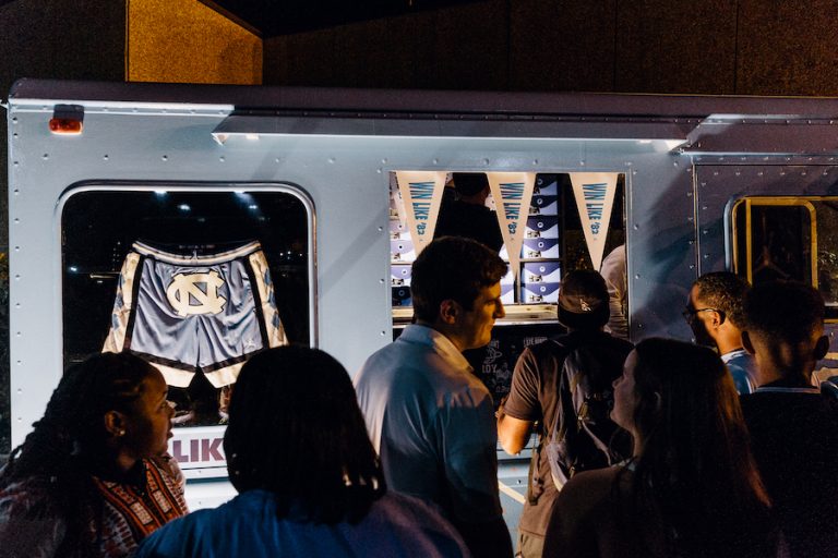 Nike Air Veer Black Grey Nike Roshe Run Vent Pack