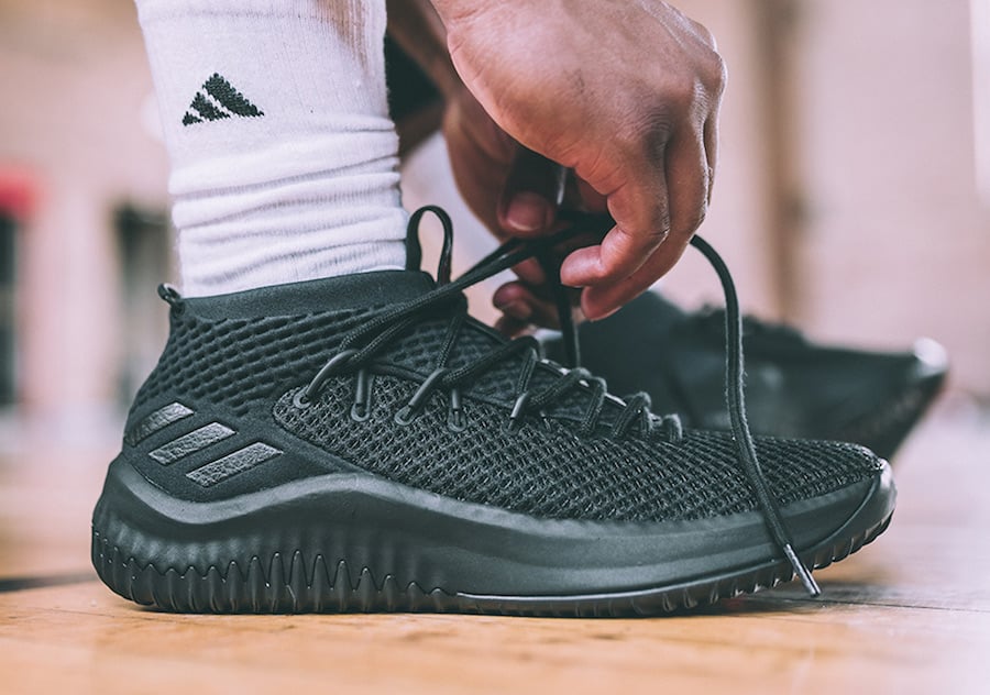 dame 4 black