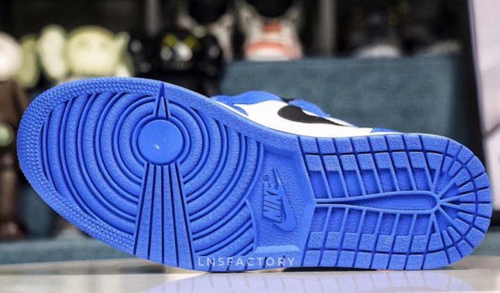 Nike Air Max Refresh 3 Black Sneakers Air Max 90 Nike Air Max 90 Red