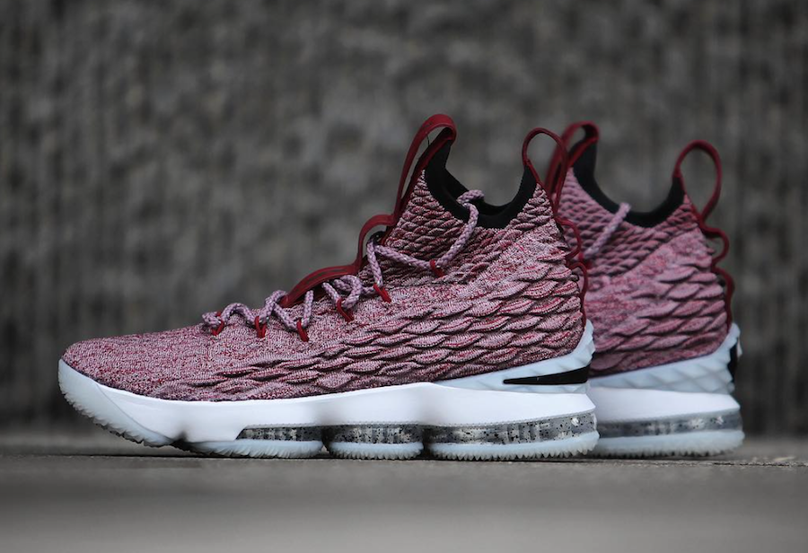 Wine Nike LeBron 15 897649-201